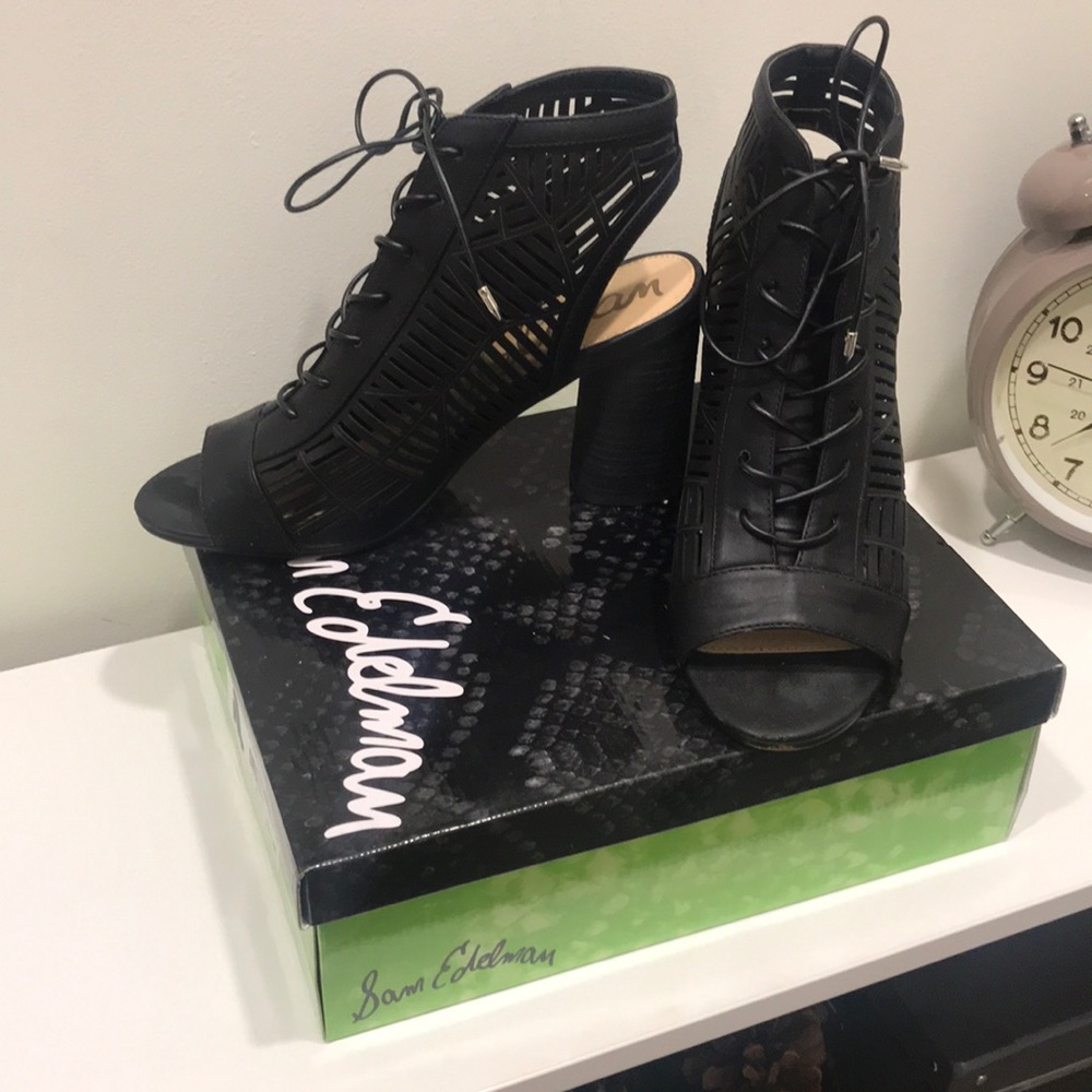 Sam Edelman Rocco Black Nappa Bootie - Picture 2 of 5